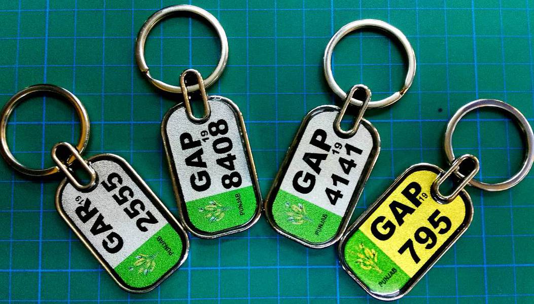 3D glow in light metal keychain Glass coated for long lasting 7
