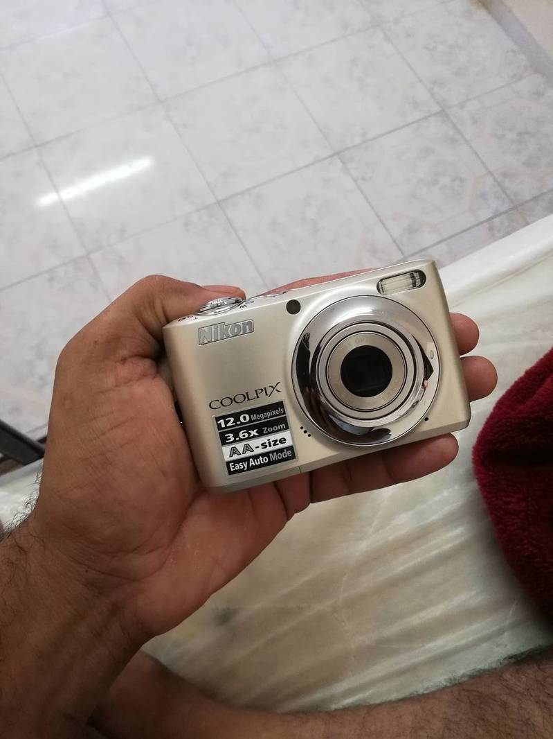 Camera 8