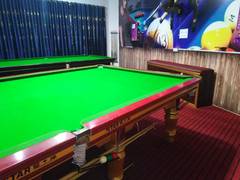 1 snooker table star varry good condition 6/12