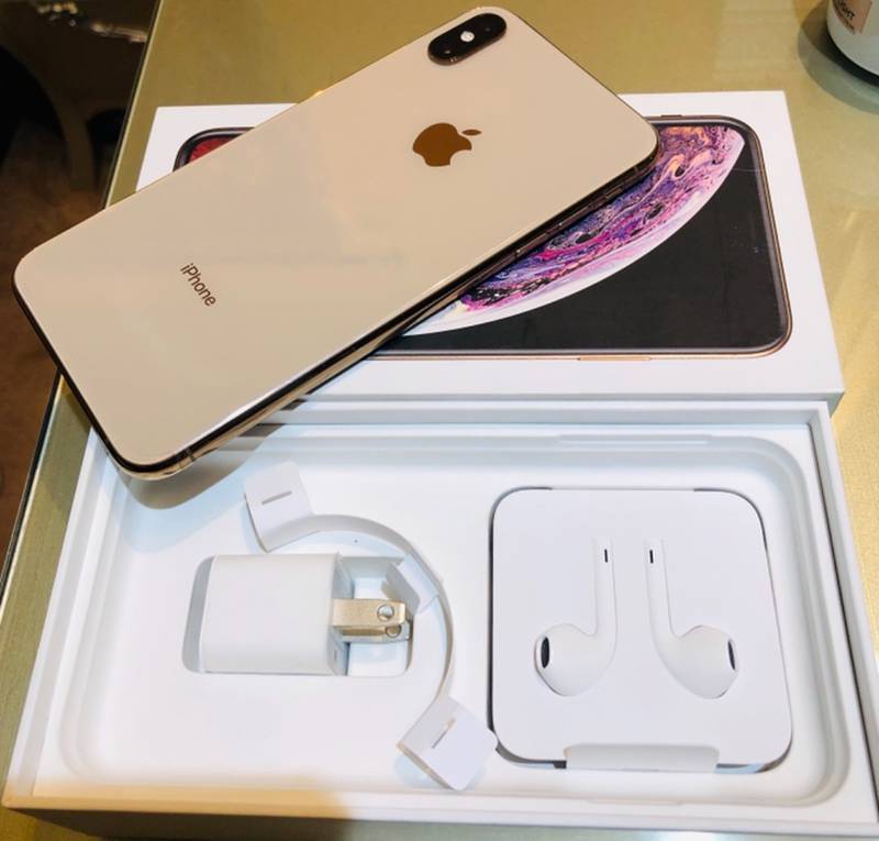 Iphone XS Max, 64 GB GOLD 1