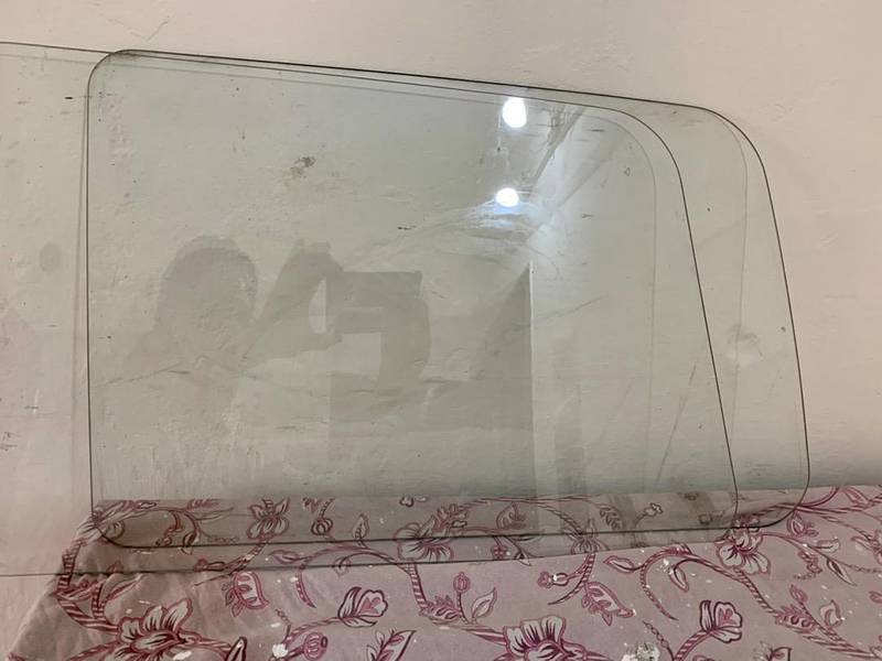 Suzuki Bolan Genuine Windows Glass 1