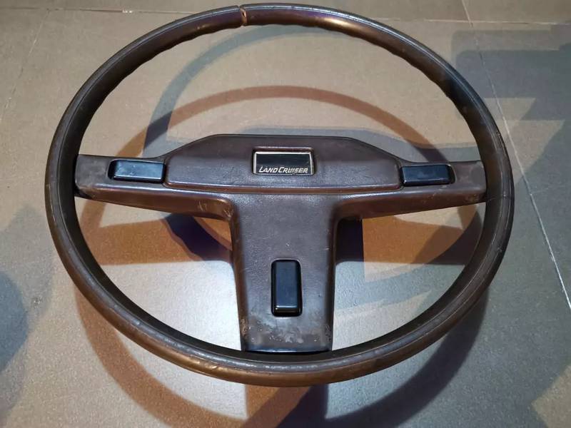 Genuine Steering Wheel Toyota Land Cruiser J60 Brown 1