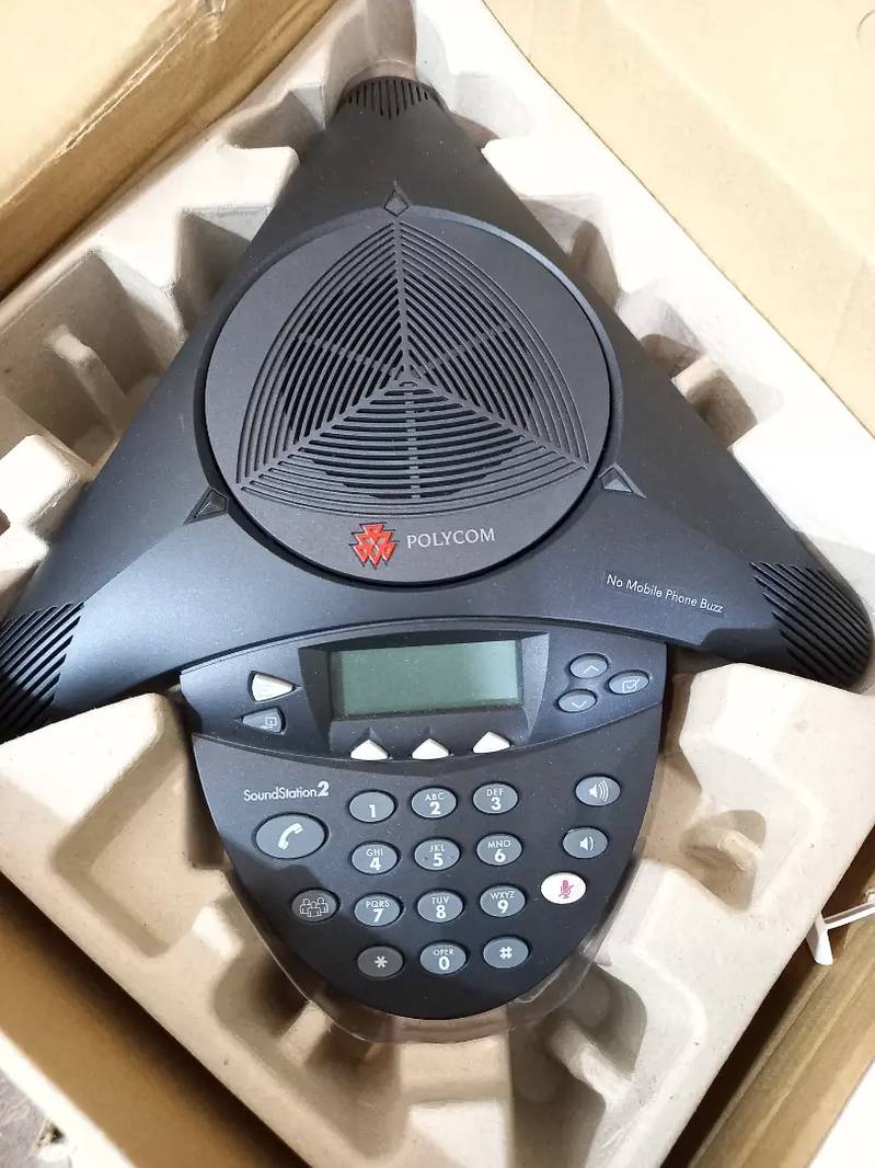 Call conference machine by polycom 0