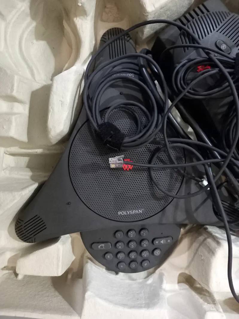 Call conference machine by polycom 3