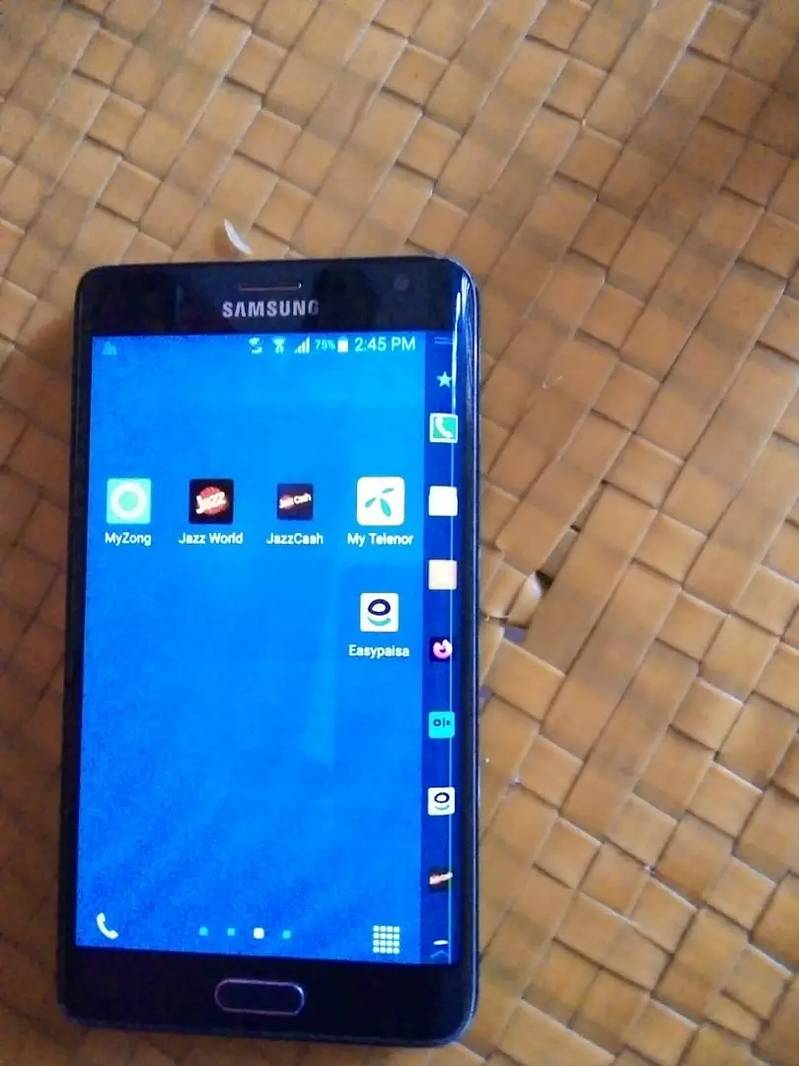 Samsung Note 4 Edge Panel 2