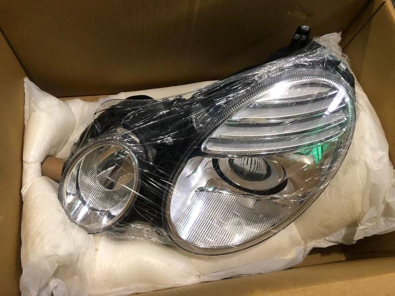 Mercedes Benz W211 Faceuplift Head Light Set 0