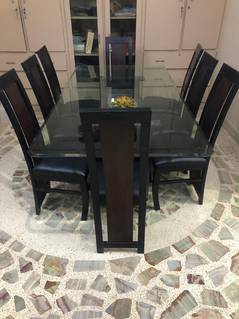 8 seater Dining Table in good condition.