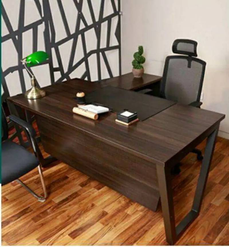 Executive office table / Office Furniture / Furniture 1