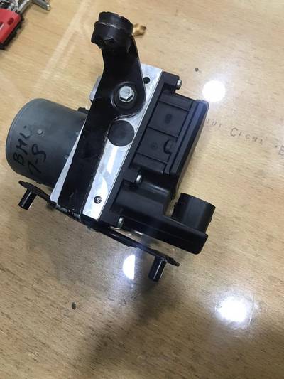 Bmw abs unit for e66