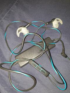 Bose earphone