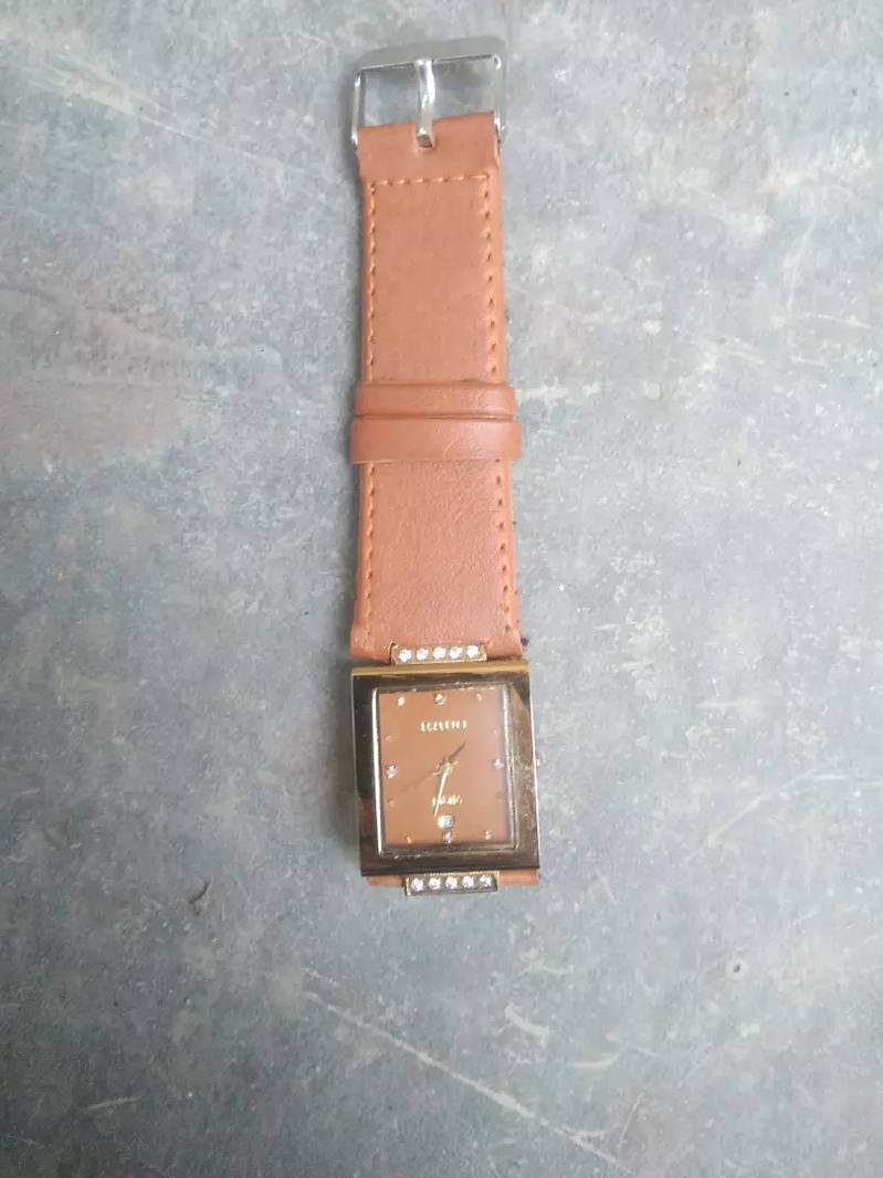 Important Watch for sale 3