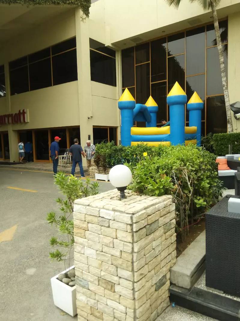 Jumping castle rent 5000 4