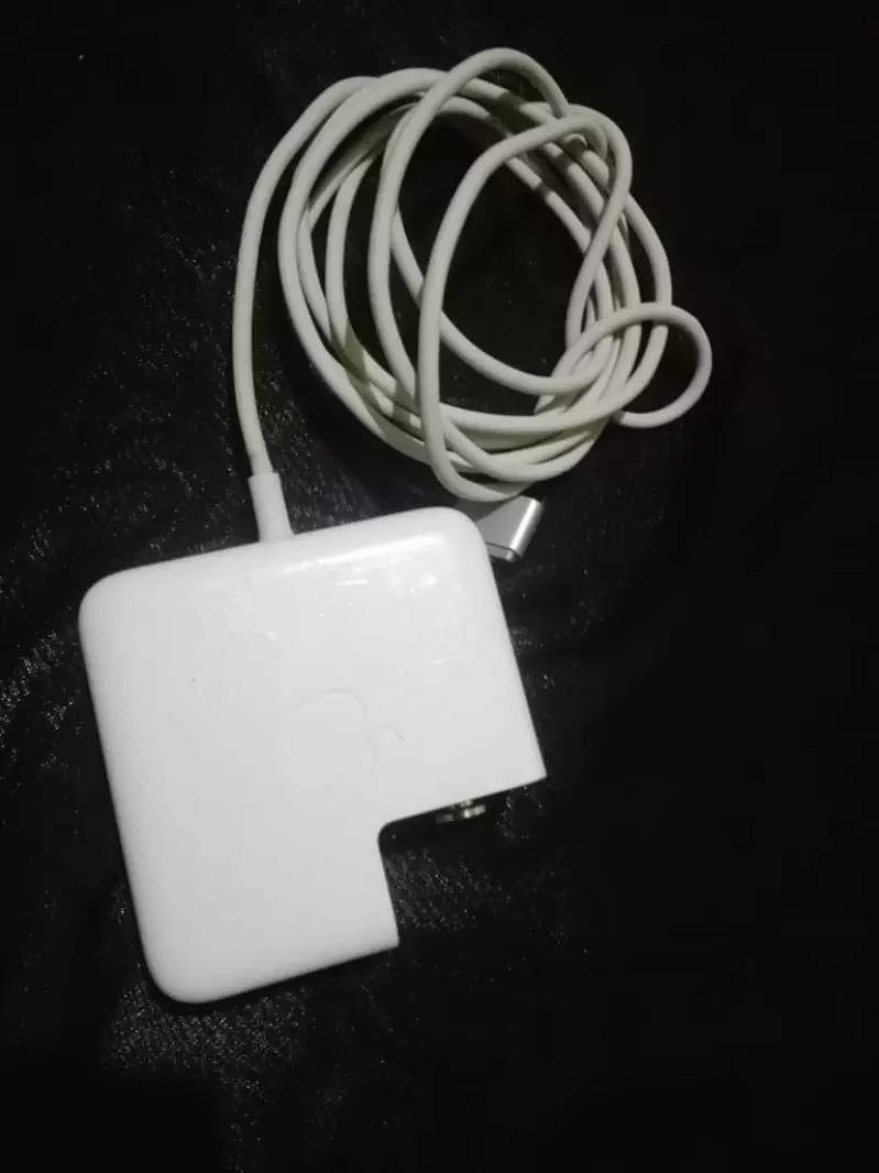 Macbook pro and air chargers genuine stock 0