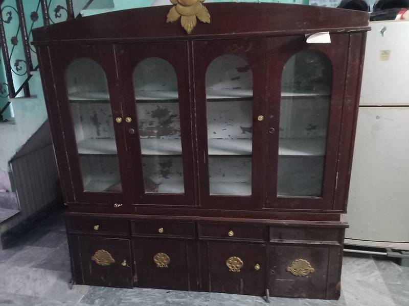 Bed and dressing table 10