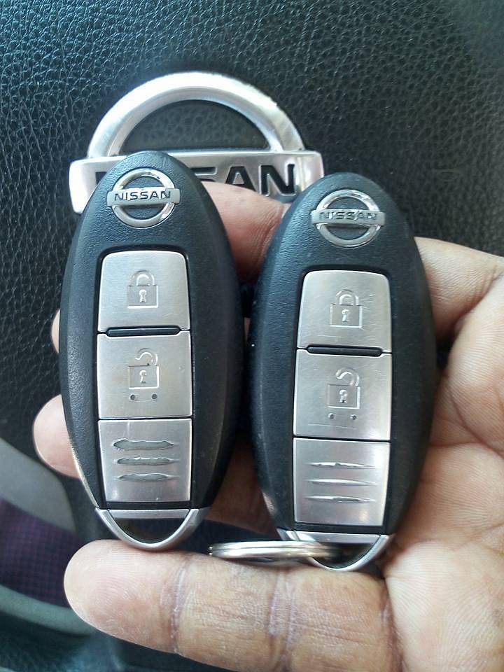 Toyota Prius,Aqua,Prado,Premio,Land Cruiser smart key/remote maker los 10