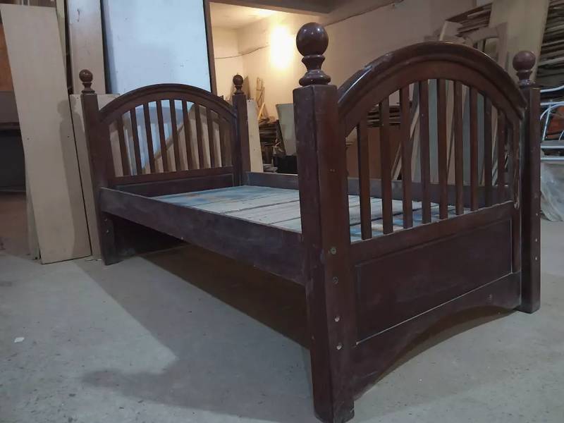 Wooden Canadian Single  Bed 1