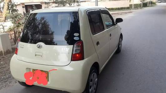 A professor selling esse 660 cc 2007/20013 family used car