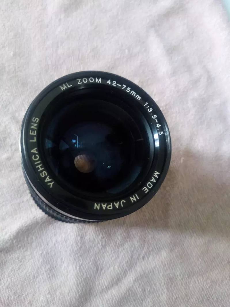 Yashica lens for sale 42-75mm 0