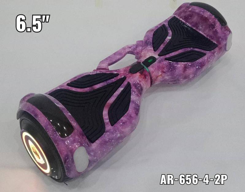 ELECTRIC INTELLIGENT HOVERBOARD MINI SCOOTER 2