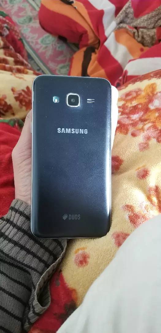 Samsung galaxy j3 1