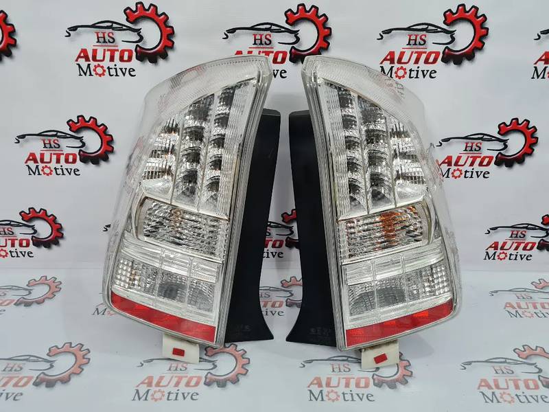 Toyota PRIUS Front/Back Light Head/Tail Lamp Bumper/Accessorie 1