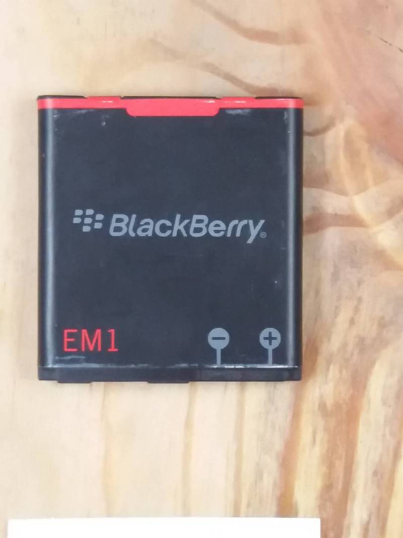 BlackBerry Black Berry Curve 9350 / 9360 / 9370 EM1 EM-1 E M1 Battery 1