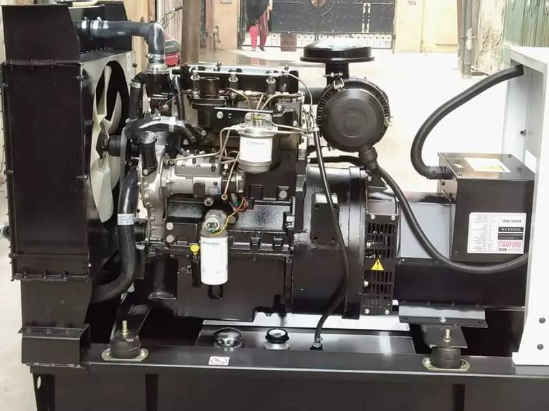 Uk Technology Base Engine Bolt Isuzu 30 kva Available with canopy 2