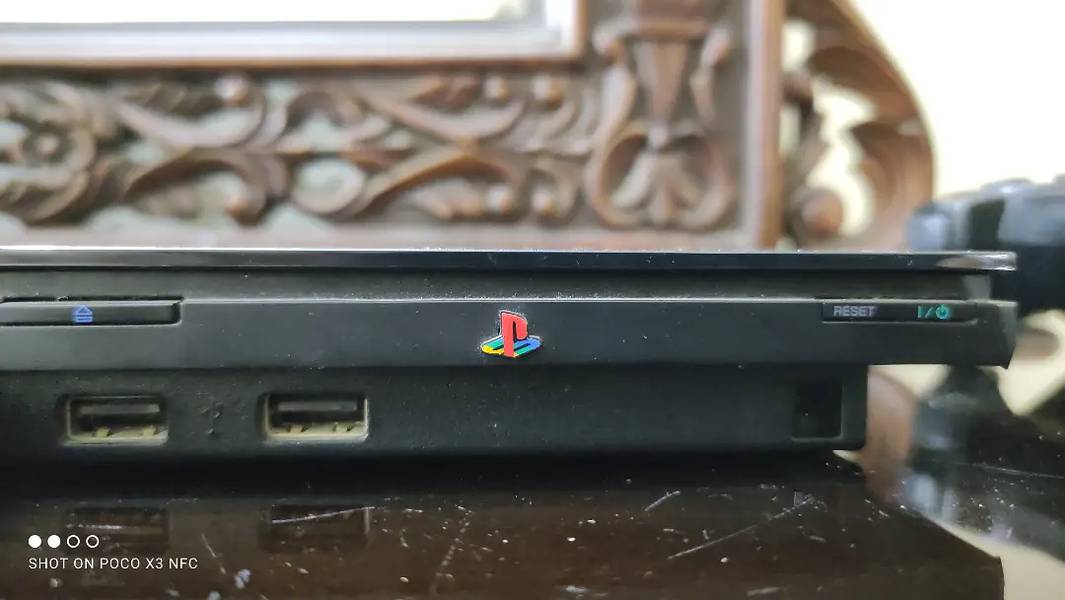 PlayStation 2 Thin 4