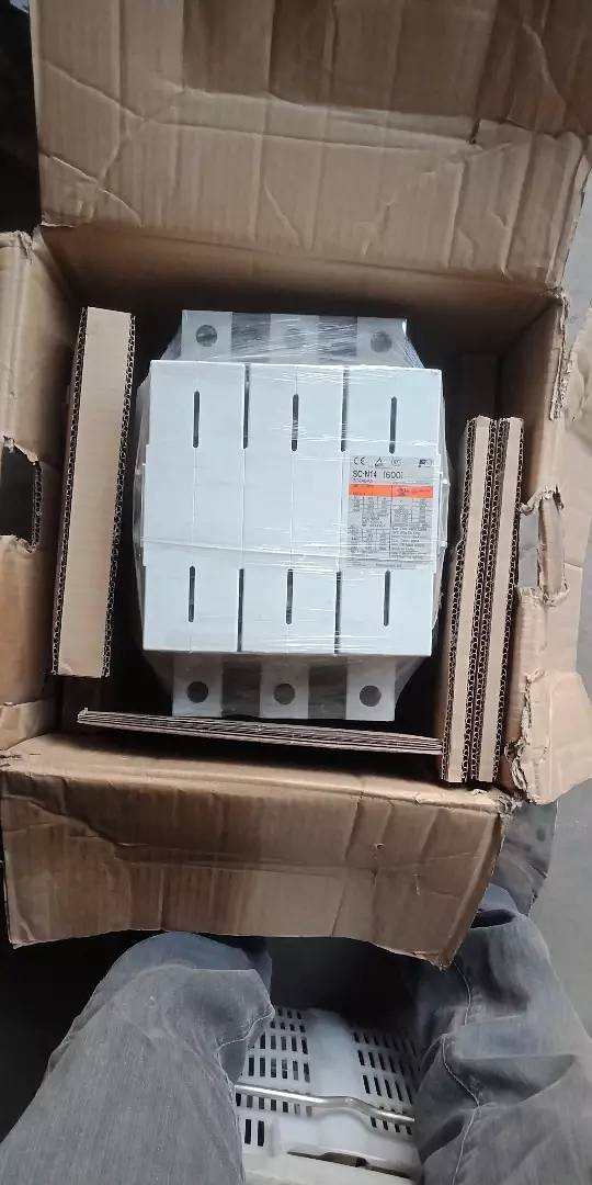 All types and all ampers contactor r available 10