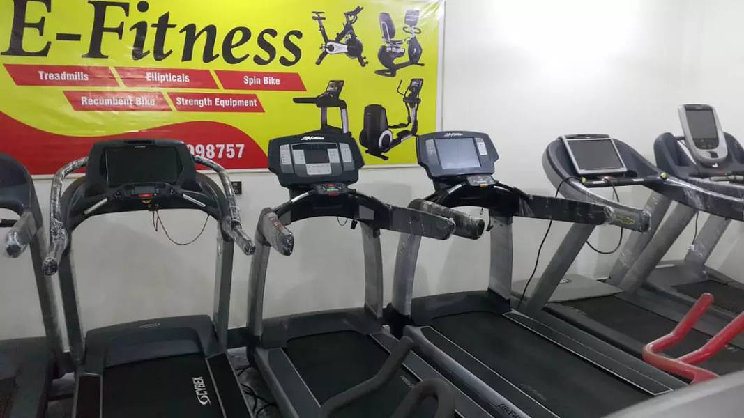 (F11) Life fitness Treadmill Elliptical 3