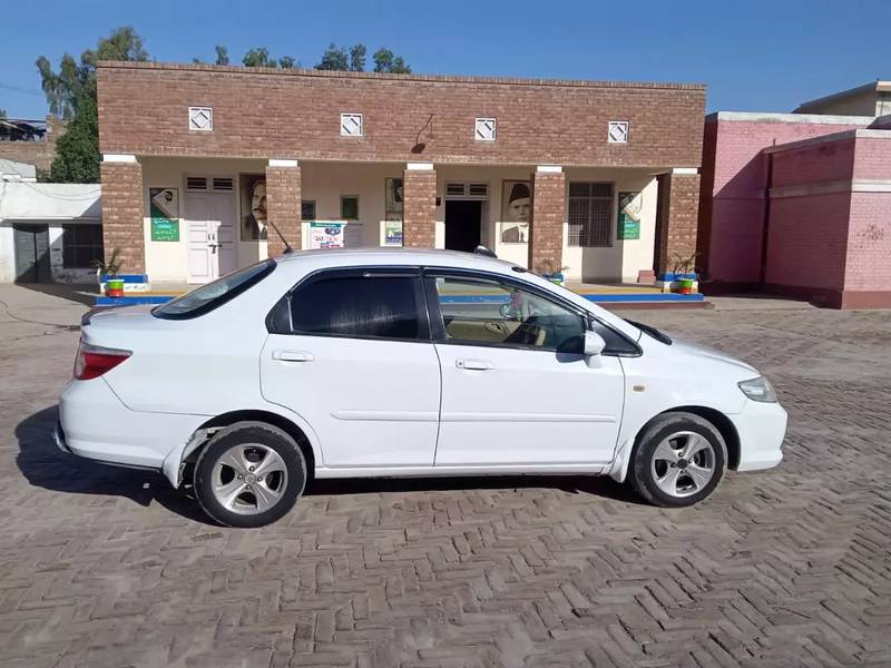 Honda city 2006 3