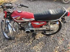 Honda 125  2016 model - Red colour