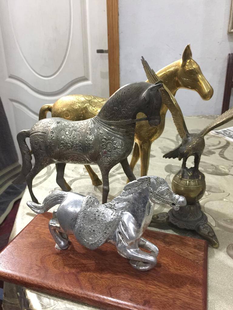 Antique world present    eagle horse IN  DIFFERENT PRICES /PIECE 9999 0