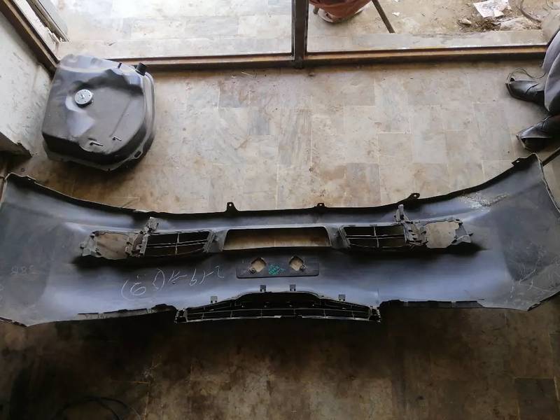 Toyota wish front bumper 2009-2012 2