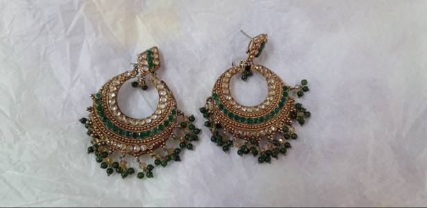 Green golden earrings for sale