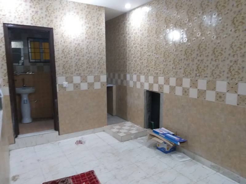 Single Room/Office Space for rent in johar town 2