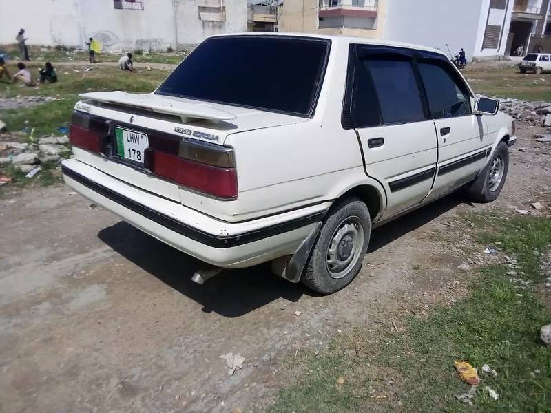 86 Toyota Corolla for sale 10