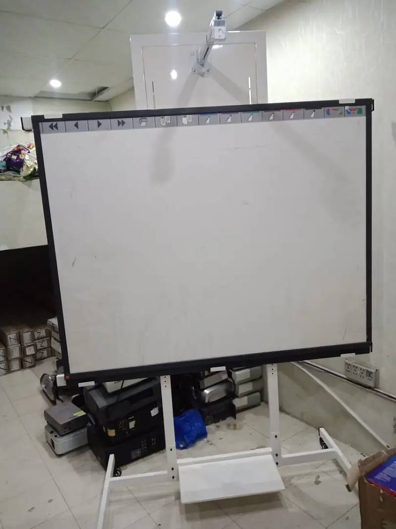 interactive Touch Board 85 inches ( with 2 software) 3