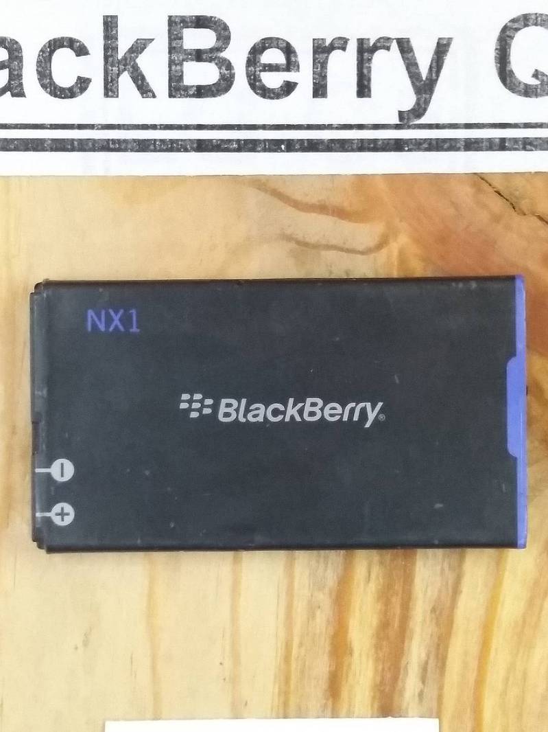 BlackBerry Q10 Battery Original Replacement NX1 Price in Pakistan 1