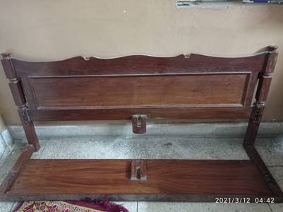 QUEEN SIZE BED PURE WOOD