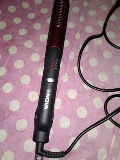 NOVA Hair Straightener