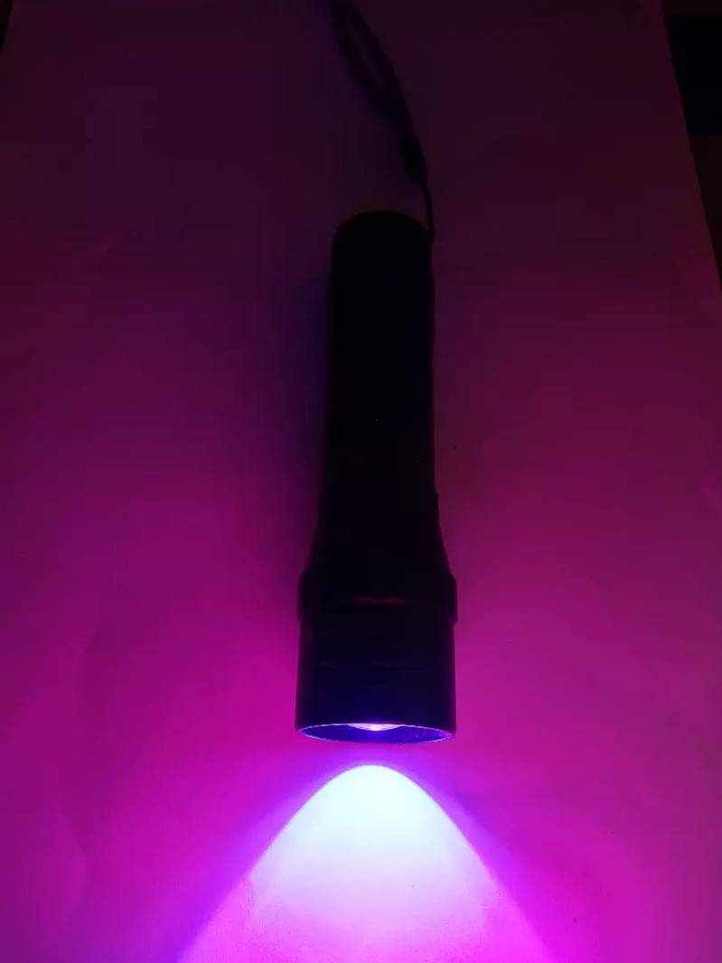 Imported USB Rechargeable Uv Torch Lights 1