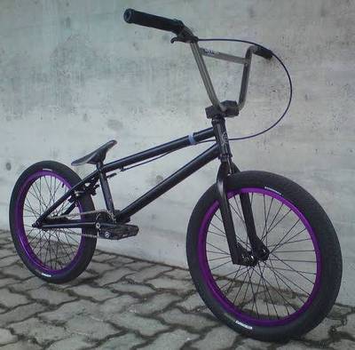 BARELY USED BMX CYCLE FOR SALE