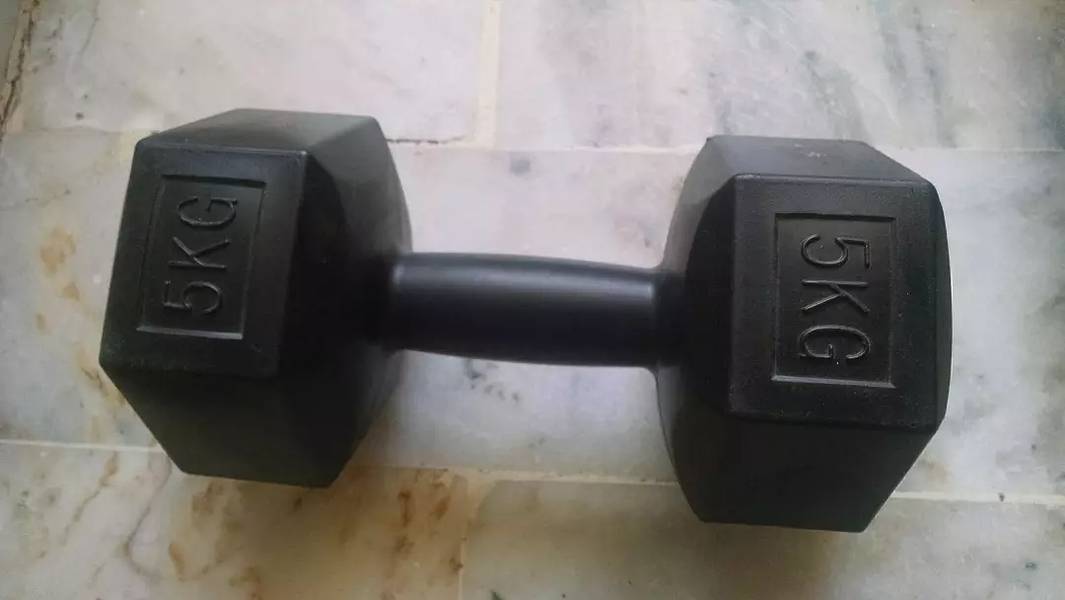 5 KG Hexagon Dumbell pair for sale 3