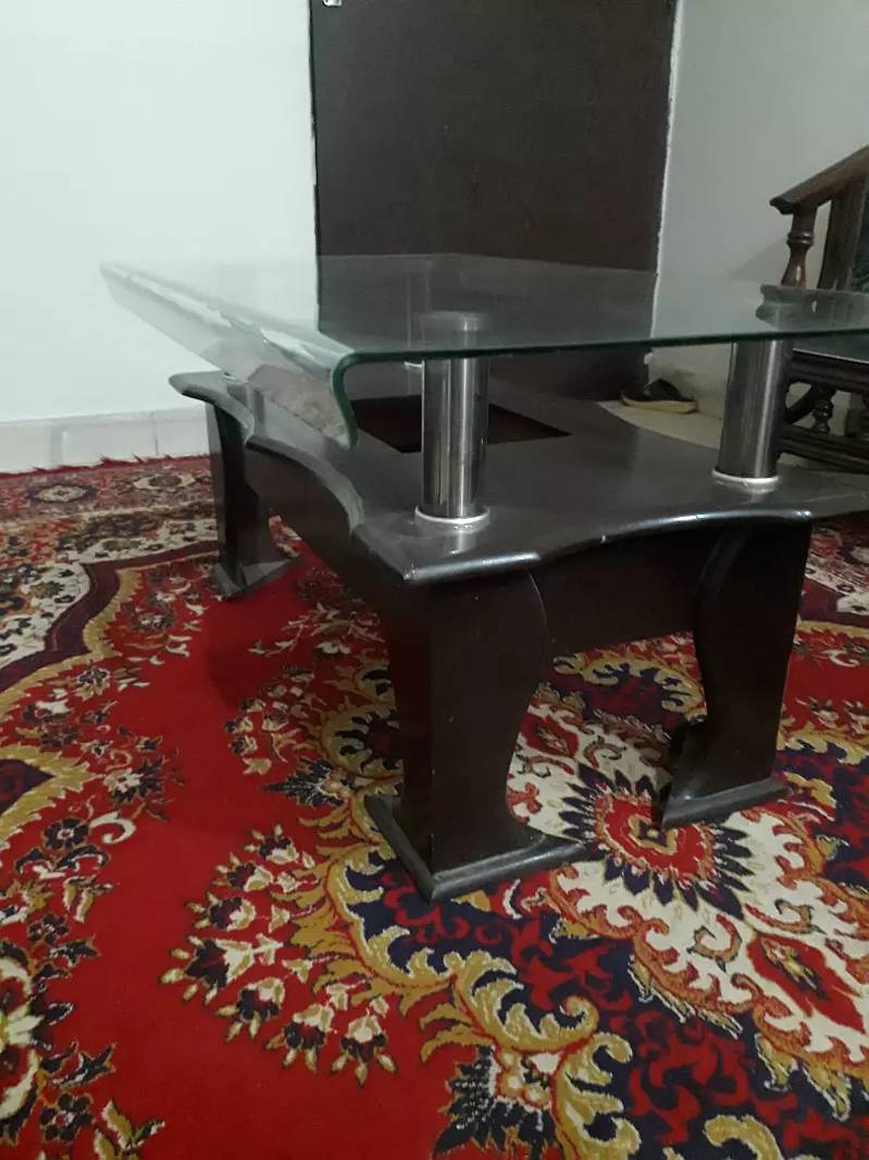 Center wood and glass table 2