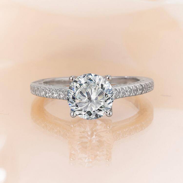 Round Cut Enagement/Wedding Diamond Ring 2