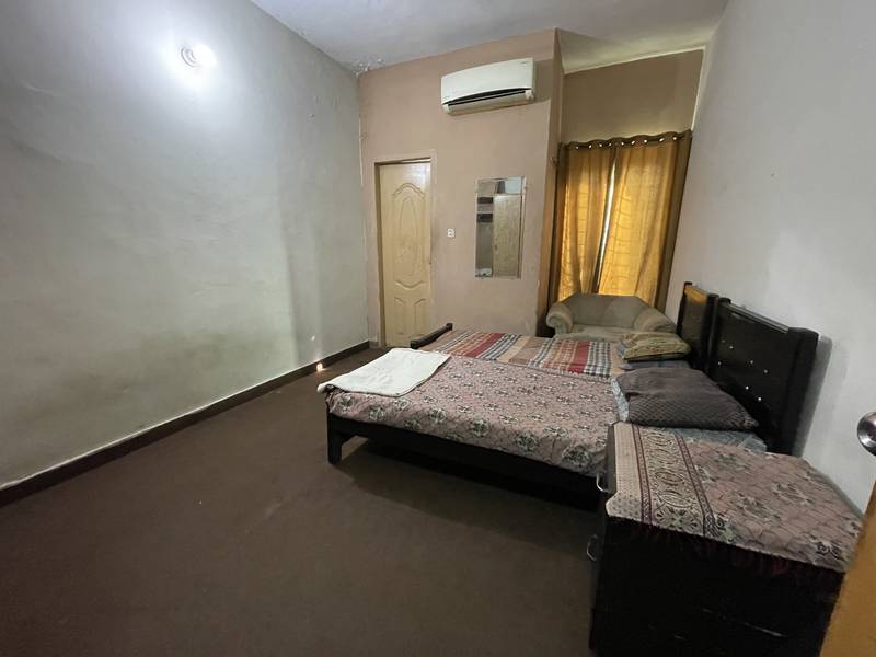 Boys Hostel MDCAT ECat KIPS  Munasib rent Johar Town Lahore 11