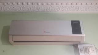 Dawlance 1 ton used AC for sale