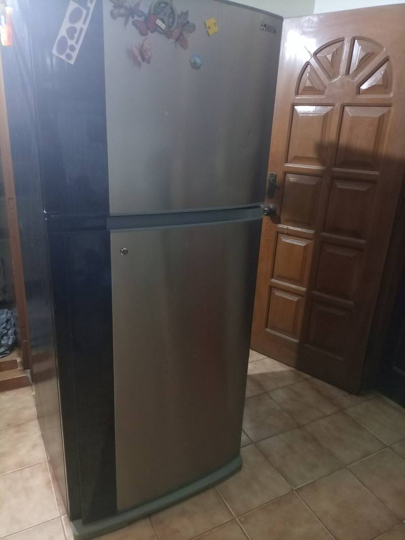 Mitsubishi Fridge 1