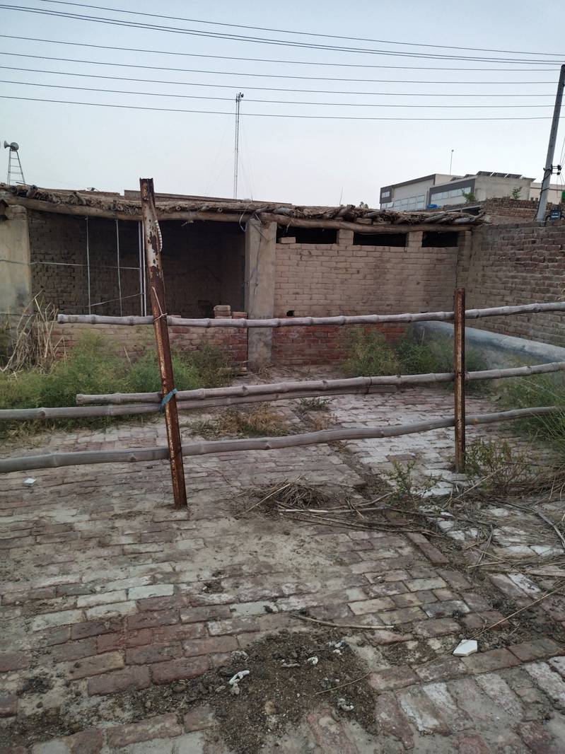 دس مرے جگہ ڈیری بنانے اور جانور وغیرہ رکھنے کے لیے خالی ہے 5